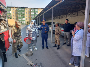 Ош: Медицина кызматкерлерине өрт коопсуздугун алдын алуу боюнча түшүндүрүү иштери жүргүзүлдү