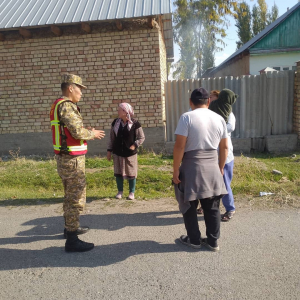 ЖАЛАЛ-АБАД: ӨРТ КООПСУЗДУГУНУН АЛДЫН АЛУУНУ ТУРАК ЖАЙ ЭЭЛЕРИНЕ ТҮШҮНДҮРҮШТҮ ЖАЛАЛ-АБАД: ӨРТ КООПСУЗДУГУНУН АЛДЫН АЛУУНУ ТУРАК ЖАЙ ЭЭЛЕРИНЕ ТҮШҮНДҮРҮШТҮ