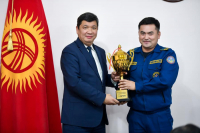 СЫЙМЫКТУУ СЫЙЛЫК ЖАНА ЖЕҢИШТЕРДИ БАГЫНДЫРГАН КУТКАРУУЧУЛАР