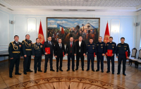 МЕКЕНДИ КОРГООЧУЛАР КҮНҮНӨ КАРАТА ӨКМдин КЫЗМАТКЕРЛЕРИ СЫЙЛАНДЫ